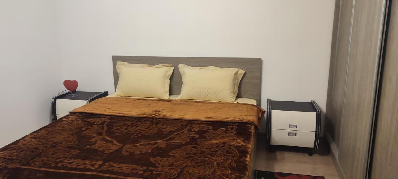 Sibiu Apartament Boekarest Buitenkant foto